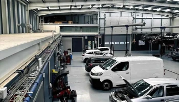 Opel Stand Justino - Nº 24 Zona Industrial De Taboeira