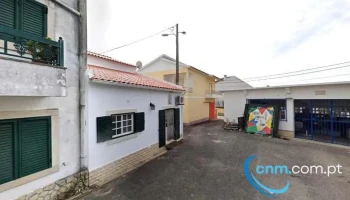 Parque Infantil de Cabanas do Chão - Abrigada