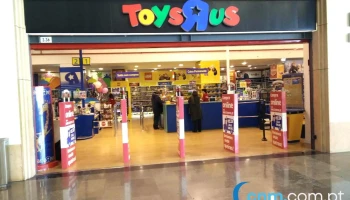 Toys “r” Us - 2810-500 Almada