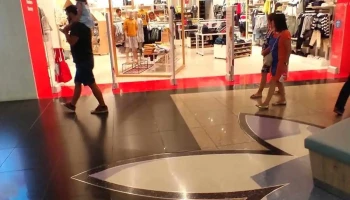 Zippy Serra Shopping - Alameda Da Europa 1 Piso 1 Lojas 1.80