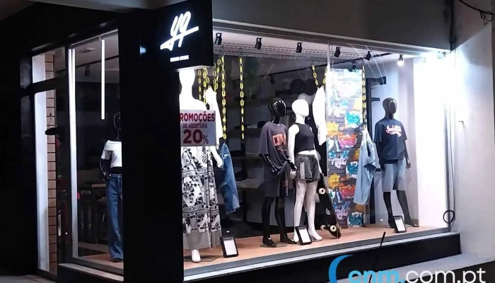 49 Urban Store - Av. Manuel Pereira Soares 49