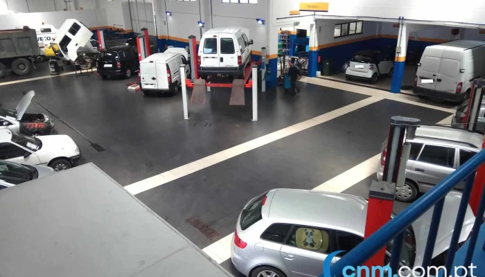 A Oficina Penichauto - Oficinas Reparações Automóveis E Maquinas Agrícolas, Lda - 2520-206 Peniche