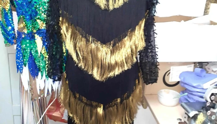 Arte e texturas moda de: Maria João Oliveira( Atelier de costura, venda de roupas, calçado, etc...) - Tourinha