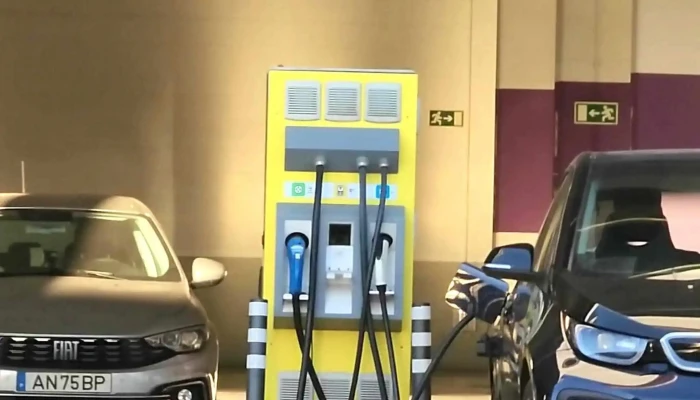 Auchan Paco De Arcos Onde - Paço De Arcos