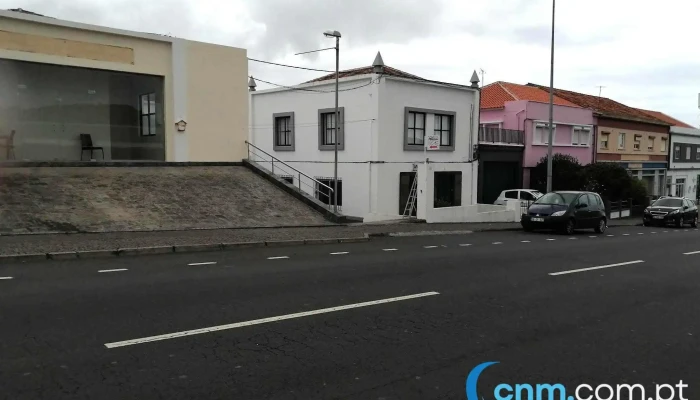 Auto Hugo Competições - 9700-017 Angra Do Heroísmo
