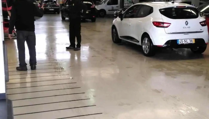 Auto Reparadora Melo Falcão - 1685-891 Famões