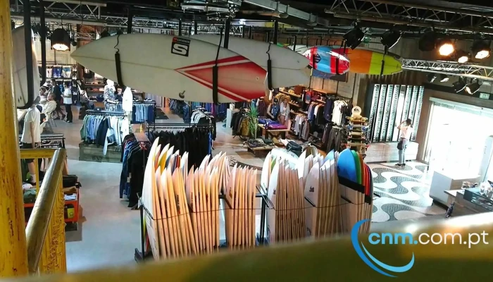 Boardriders Quiksilver Roxy Dc Shoes Ericeira Interior - Ericeira
