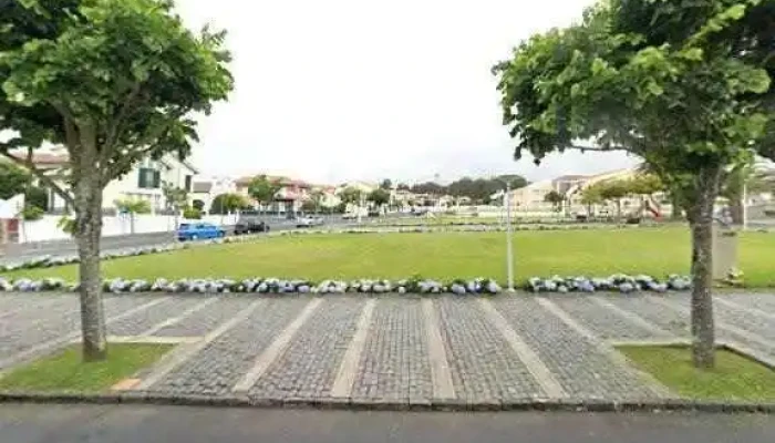 Brico Market -    Showroom Street View E 360deg - Lagoa