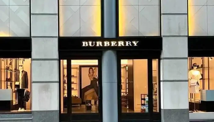 Burberry -  Tudo - Lisboa