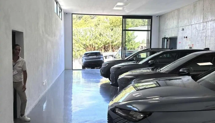 Cassiano's Rent a Car - 9100-105 Santa Cruz