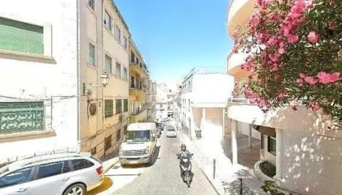 Centro Social Laura Alves -  Street View E 360deg - Lisboa