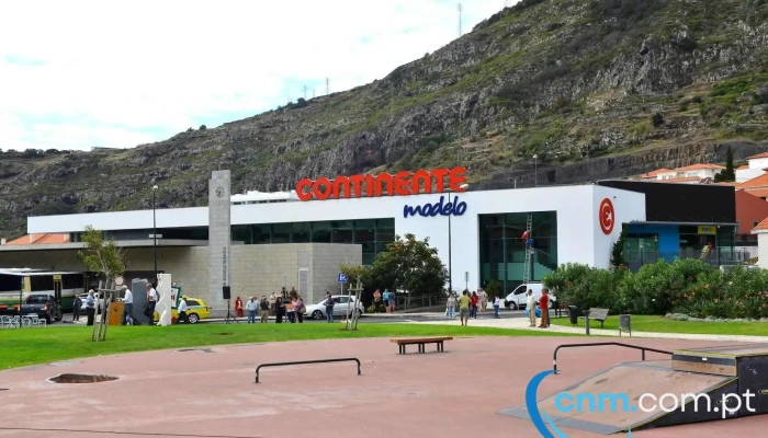 Continente Modelo Machico Centro -  Estacionamento - Machico