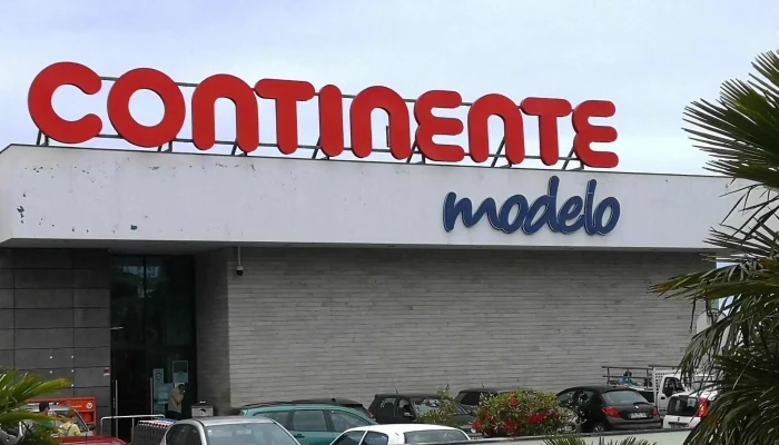 Continente Modelo Santana -  Videos - Funchal