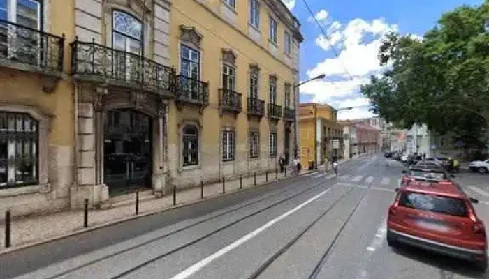 Didatic By Edicare -    Principe Real Street View E 360deg - Lisboa