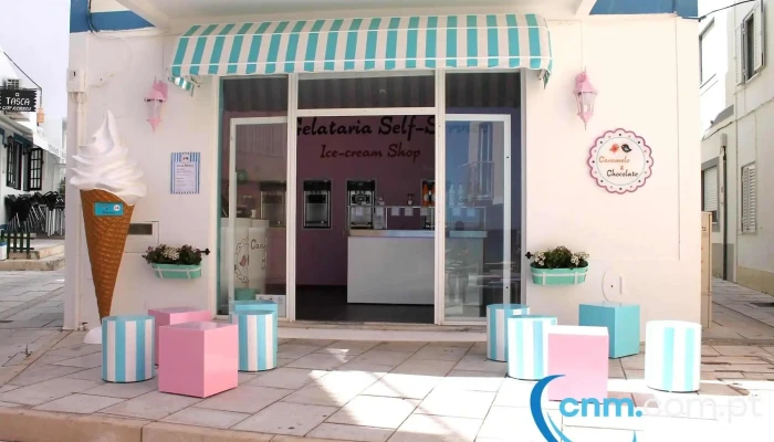 Gelataria Chocolate E Caramelo - 8365-101 Armação De Pêra
