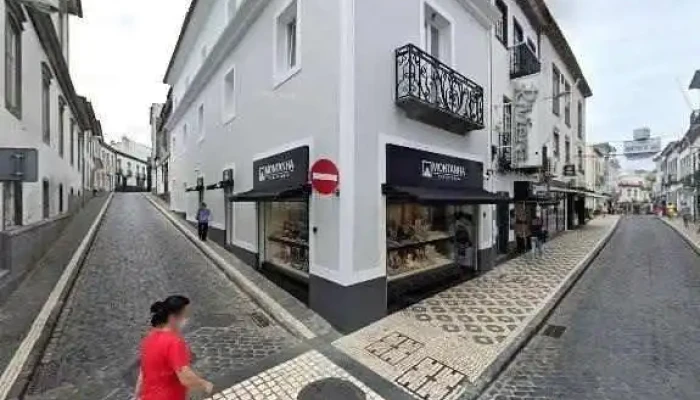 Lanidor Woman -  Street View E 360deg - Ponta Delgada