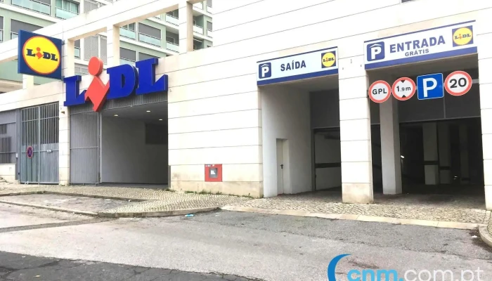 Lidl Benfica -    Paulo Barros Estacionamento - Lisboa