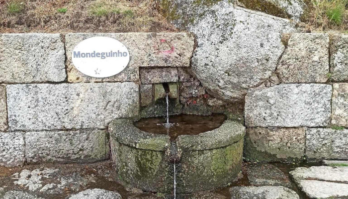 Mondeguinho (Nascente do rio Mondego) - Portugal
