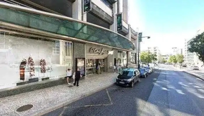 Neck Neck Tudo - Lisboa