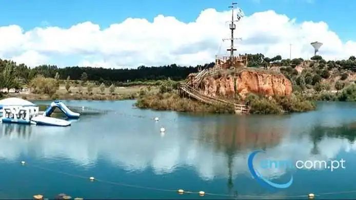 Parque Aquatico Lagoa Do Falcao Tudo - Campelos