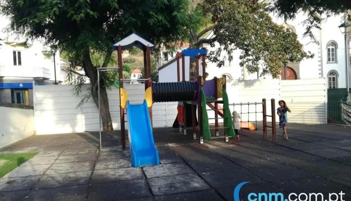 Parque Infantil Da Vila Da Ribeira Brava -  Escorregador - Ribeira Brava
