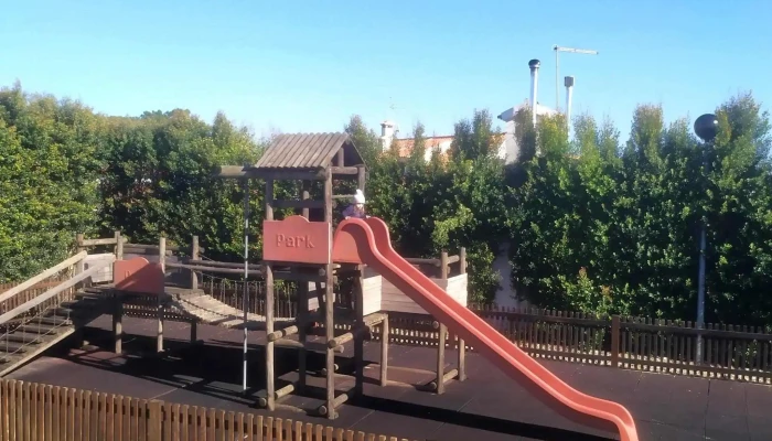 Parque Infantil -  Playground Interno - A Dos Cunhados