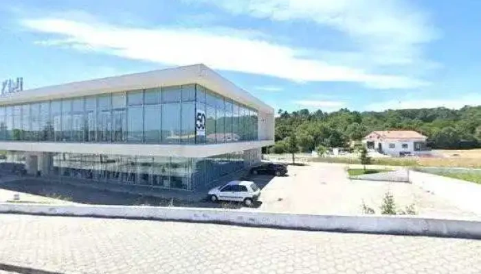 Pereira E Sequeira Comercio De Automoveis Stand Tudo - Guarda