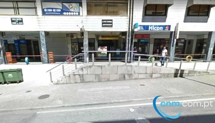 Pety Chiky - Artesanato . Fica nas traseiras da Galeria comercial da foto. - Mondim De Basto