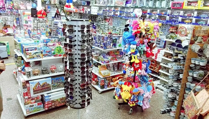 Pires Thadeu Lda Loja De Brinquedos - Lisboa