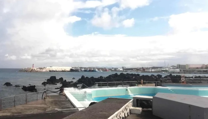 Piscina Municipal Da Madalena -  Onde - Madalena