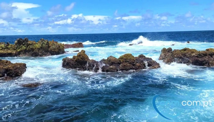 Piscinas Naturais Biscoitos -  Videos - Portugal