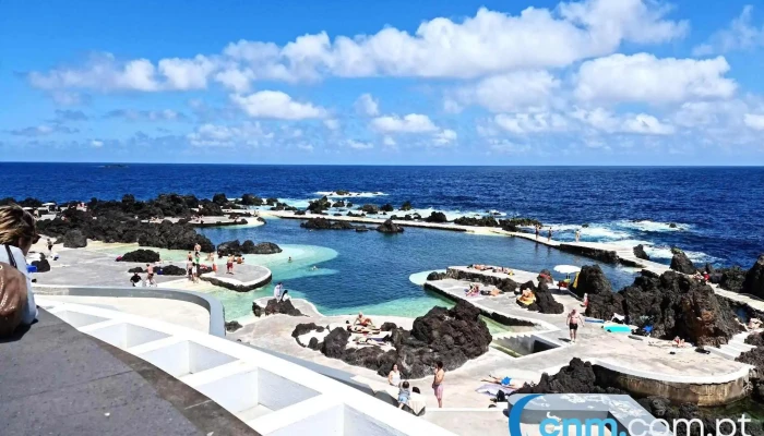 Piscinas Naturais -  Tudo - Porto Moniz