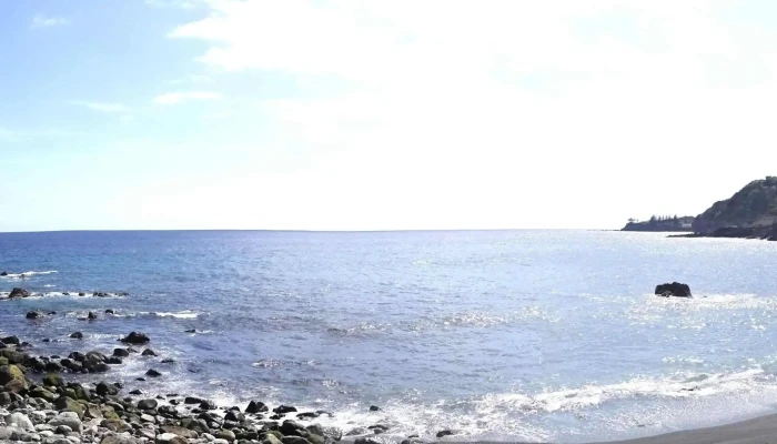 Praia Pequena De Agua Dalto San Miguel - San Miguel