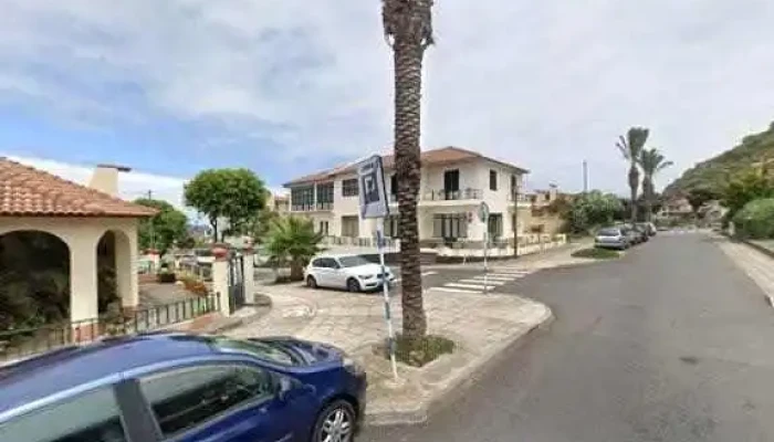 Supermercado Esmeralda Brilhante -  Street View E 360deg - Porto Moniz
