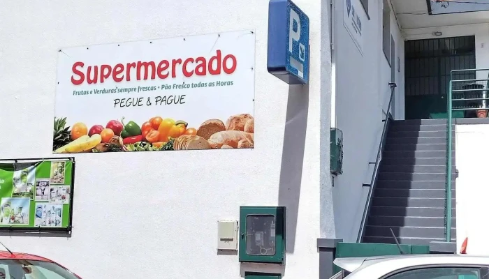 Supermercado Pegue E Pague -  Estacionamento - Machico