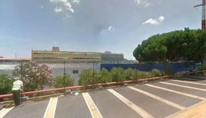 Toys R Us Prenatal Street View E 360deg - Alcabideche